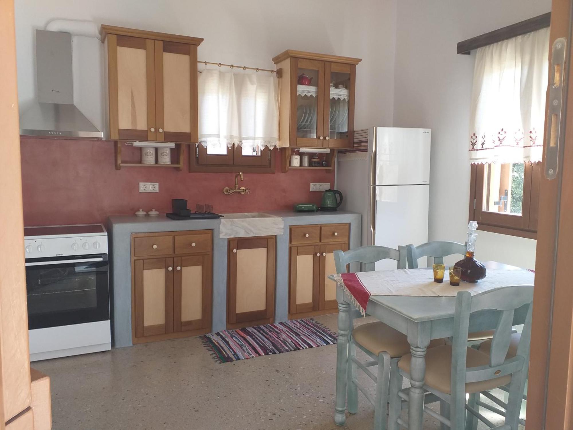 Imellos Aperathos Номер фото